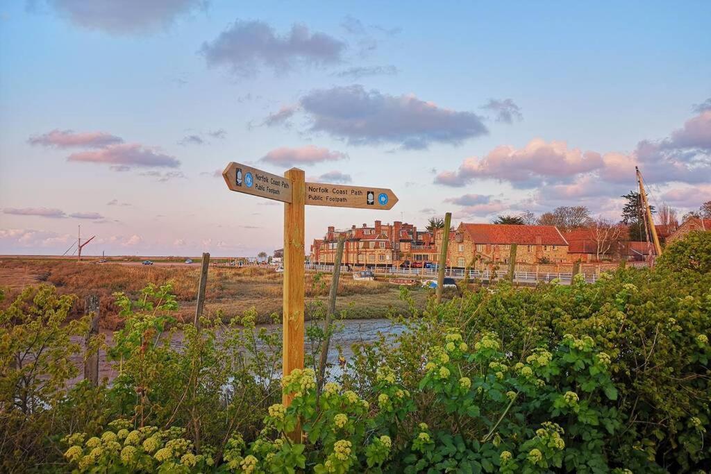 Blakeney Norfolk Bramble Lodge ***Self Catering*** Exterior photo