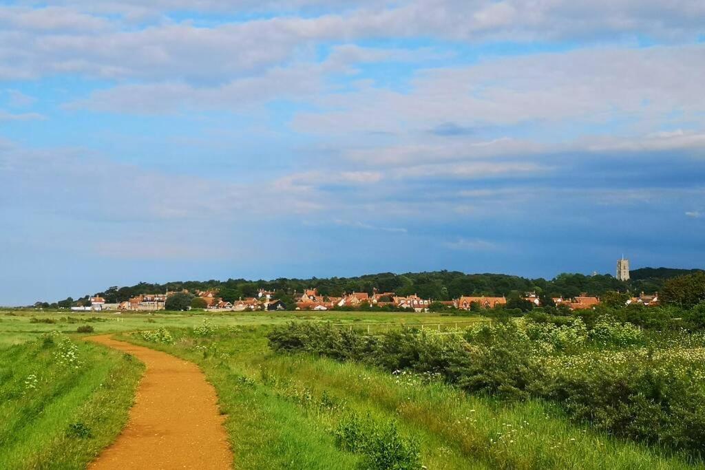 Blakeney Norfolk Bramble Lodge ***Self Catering*** Exterior photo